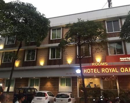 Hotel Royal Oak Navi Mumbai-Stz 1002 뭄바이 외부 사진