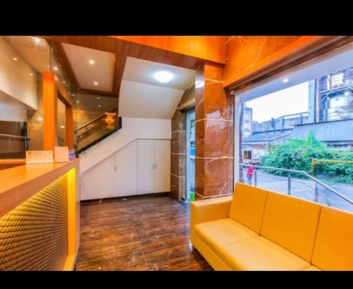 Hotel Royal Oak Navi Mumbai-Stz 1002 뭄바이 외부 사진